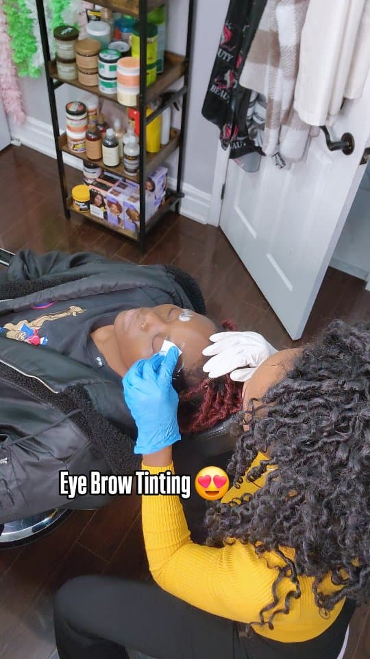 Eyebrow Waxing, Tinting & Lamination in Brampton